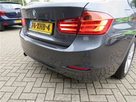 BMW 3-serie - 320i Executive /LEDER/XENON/NAVI/NL-AUTO/NAP - 1