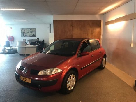 Renault Mégane - 1.6-16V Expression Comfort Apk Nieuw, 2e eigenaar, Cruise, Clima, N.A.P, Trekhaak, - 1