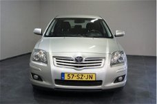 Toyota Avensis - 1.8 VVTi Luna