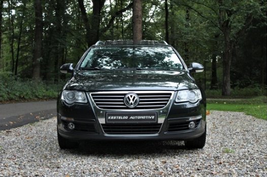 Volkswagen Passat Variant - 3.2 V6 HIGHLINE KEYLESS|SCHUIFDAK|LEDER|DVD|DYNAUDIO|R36 - 1