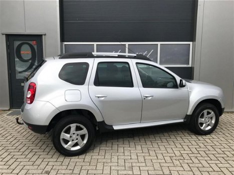 Dacia Duster - 1.6 Aniversare 2wd Airco | Leder | LM | SUV | Zeer nette staat | Rijklaar - 1