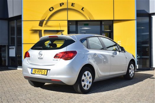 Opel Astra - 1.4 Edition | Airconditioning | Cruise Control | Elektrische ramen | Stuurbekrachtiging - 1