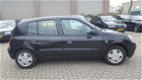 Renault Clio - 1.2-16V Campus 2005 - 5 DEURS- AIRCO - APK TOT : 24-09-2020 - 1 - Thumbnail