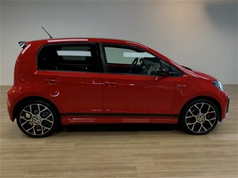 Volkswagen Up! - 1.0 TSI 115pk GTI | Beats soundsystem | Climate control | Stoelverwarming | Parkeer - 1