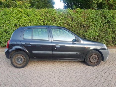 Renault Clio - 1.2 Expression 5-deurs APK t/m 23-09-2020 - 1