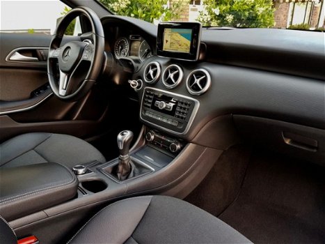 Mercedes-Benz A-klasse - 180 CDI EDITION LEDER NAVI XENON LED 6VERSN LMV PDC - 1