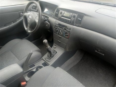 Toyota Corolla - 2.0 D4-D 90 Terra Airco, trekhaak, grijs kenteken, - 1