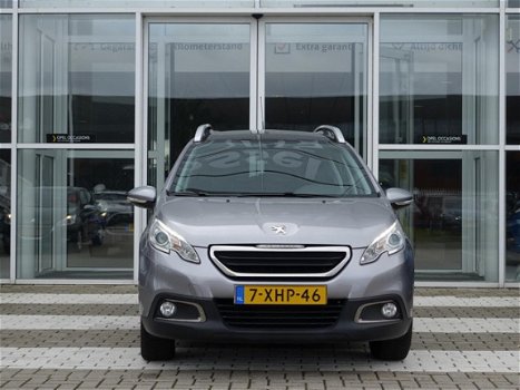 Peugeot 2008 - 1.2 PureTech 82pk AUT. Active | NAVI | Trekhaak | PAN. dak - 1