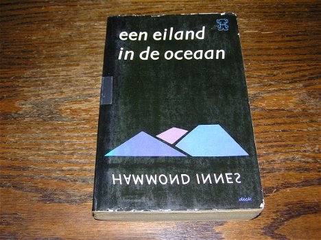 Een eiland in de oceaan van Hammond Innes - 1