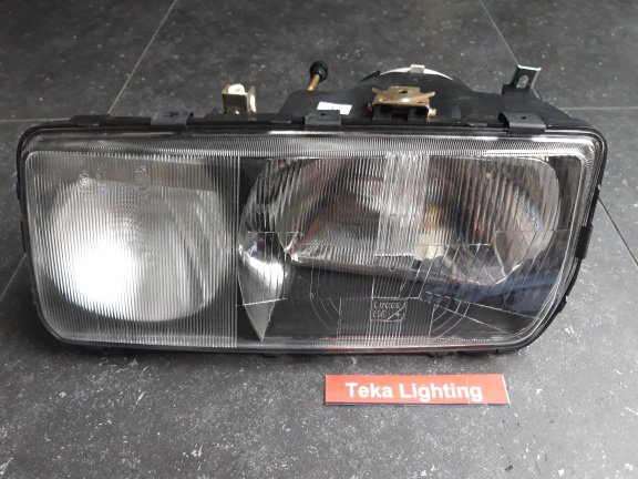 Ford Sierra Cosworth MK1 (82-87) Koplamp Lucas 62233 H4 Links NOS - nr. 1