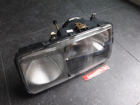 Ford Sierra Cosworth MK1 (82-87) Koplamp Lucas 62233 H4 Links NOS - Afbeelding 2