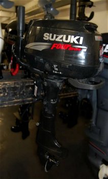 Suzuki DF5 - 3