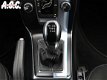 Volvo V40 - 1.6 D2 R-Design Leer ECC Navgatiei PDC - 1 - Thumbnail