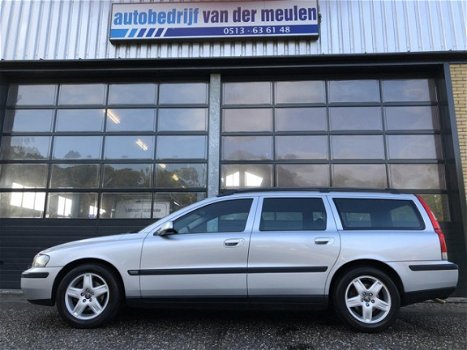 Volvo V70 - 2.4 Comfort Line ZEER MOOI YOUNGTIMER - 1