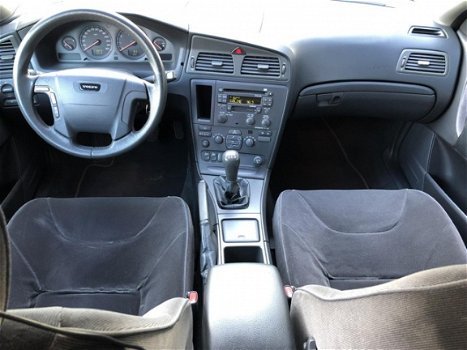 Volvo V70 - 2.4 Comfort Line ZEER MOOI YOUNGTIMER - 1