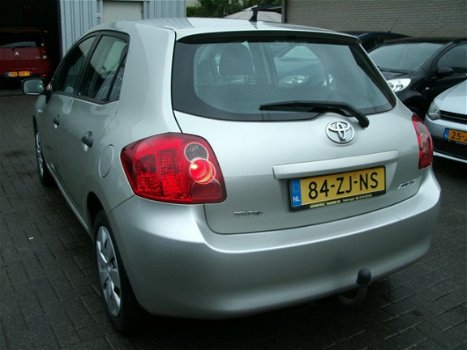 Toyota Auris - 1.4-16V Terra - 1