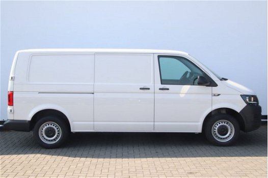 Volkswagen Transporter - 2.0 TDI 102 pkL2H1 Economy Business Edition Airco, Cruise control, Bijrijde - 1