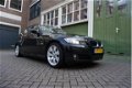 BMW 3-serie Touring - 320i High Executive * Panoramadak Leer Trekhaak 3D NAVI * Compleet onderhouden - 1 - Thumbnail