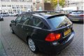 BMW 3-serie Touring - 320i High Executive * Panoramadak Leer Trekhaak 3D NAVI * Compleet onderhouden - 1 - Thumbnail