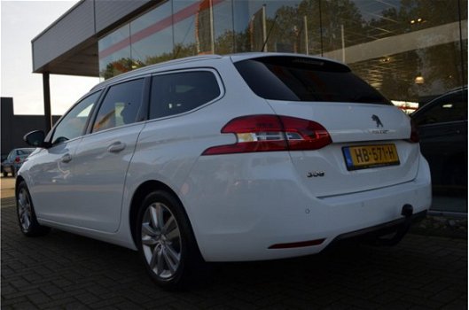 Peugeot 308 SW - 1.2 PT 110 PK Executive, VOL Pano, Led, Trekhk, Sportstoelen, DAB, Wit, 2x Pdc, Alu - 1