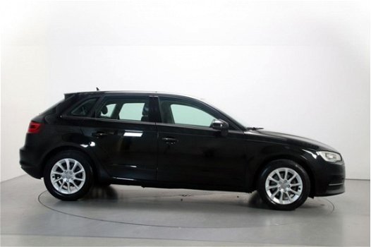 Audi A3 Sportback - 1.6 TDI Attraction Pro Line plus S-Tronic Xenon Adaptive Cruise Navi 200x Vw-Aud - 1