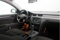 Skoda Superb Combi - 1.6 TDI Active Business 6-bak Navi ParkAssist Climate 200x Vw-Audi-Seat-Skoda - 1 - Thumbnail