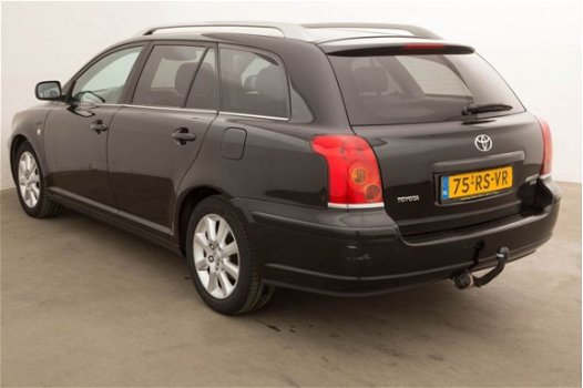 Toyota Avensis Wagon - 2.2 D-4D Executive - 1