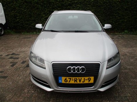 Audi A3 Sportback - 1.6 TDI NAVI Pro Line Business 2e eigenaar - 1