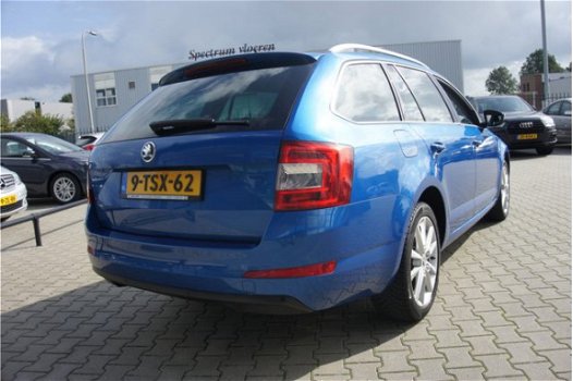 Skoda Octavia Combi - 1.2 TSI Greentech Elegance Businessline Pdc, Navigatie, Stoelverwarming - 1