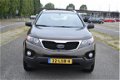 Kia Sorento - 2.4 X-tra 7persoons 1e EIGENAAR / DEALER ONDERHOUDEN / KOOPJE - 1 - Thumbnail