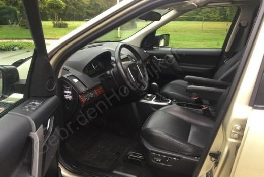 Land Rover Freelander - 2.2 TD4 HSE AUTOMAAT PANORAMA SCHUIFDAK NL auto - 1