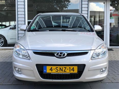 Hyundai i30 - 1.4i Active Airco in perfect staat - 1