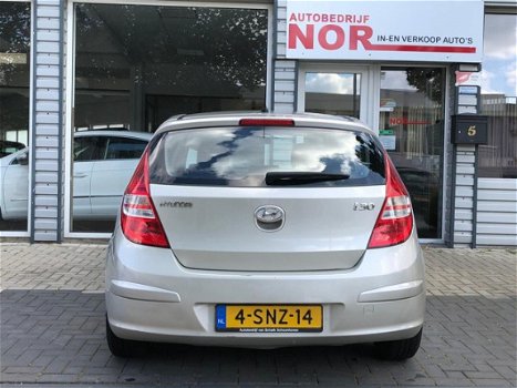 Hyundai i30 - 1.4i Active Airco in perfect staat - 1