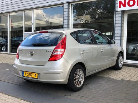 Hyundai i30 - 1.4i Active Airco in perfect staat - 1