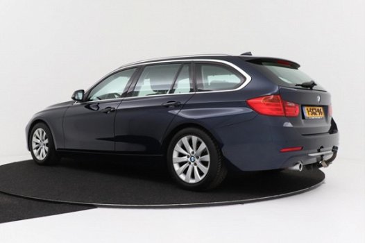 BMW 3-serie Touring - 320i High Executive | Navigatie | Parkeersensoren | Trekhaak - 1