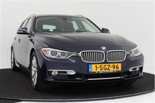 BMW 3-serie Touring - 320i High Executive | Navigatie | Parkeersensoren | Trekhaak - 1