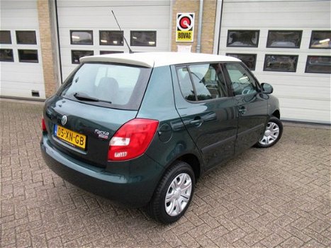 Skoda Fabia - 1.2-12V Ambiente 52.450km 1e eigenaar dealer onderhouden - 1