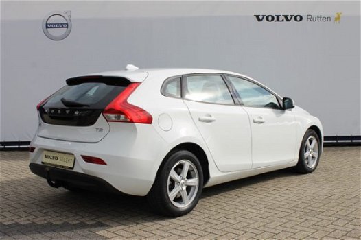 Volvo V40 - T2 122 pk Automaat / Nordic / Airco / Cruise Control - 1