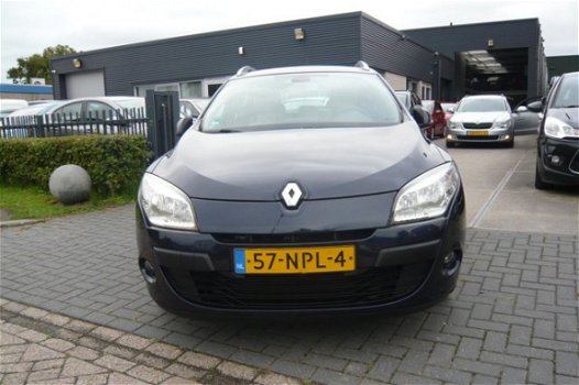 Renault Mégane Estate - 1.5 dCi Dynamique Automaat Leer Nav ECC 10-2010 Euro5 - 1