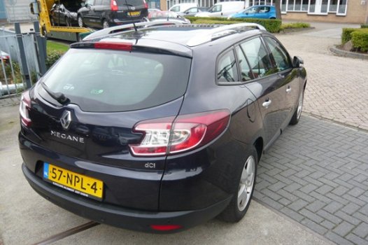 Renault Mégane Estate - 1.5 dCi Dynamique Automaat Leer Nav ECC 10-2010 Euro5 - 1