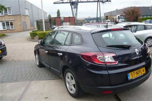 Renault Mégane Estate - 1.5 dCi Dynamique Automaat Leer Nav ECC 10-2010 Euro5 - 1