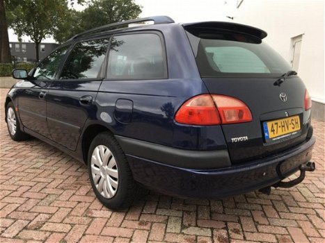 Toyota Avensis Wagon - 1.8-16V Linea Sol airco 2002 - 1