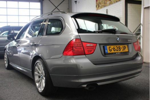 BMW 3-serie Touring - 318d Corporate Lease Sportpakket CLIMATE CONTROL TEL PDC DAKRAILS MISTLAMPEN V - 1