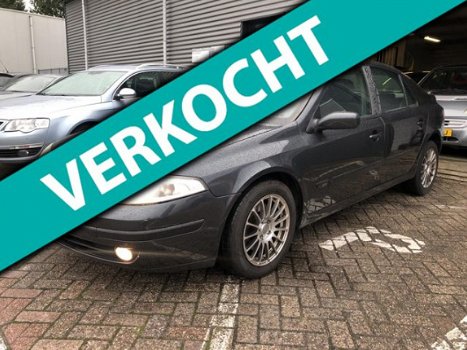 Renault Laguna - 1.6-16V Authentique Airco elektrische ramen lm-velgen budget inruil - 1