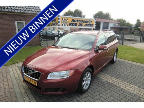 Volvo V70 - 2.0 D3 163 Pk 5-cilinder Trekhaak Leder Ecc-Airco Navi Lmv Pdc V+A 6-Bak enz. GEEN AFLEV - 1