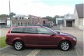 Volvo V70 - 2.0 D3 163 Pk 5-cilinder Trekhaak Leder Ecc-Airco Navi Lmv Pdc V+A 6-Bak enz. GEEN AFLEV - 1 - Thumbnail