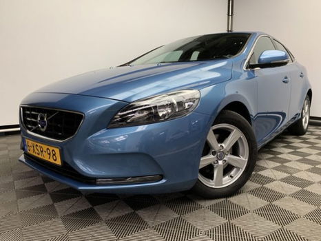 Volvo V40 - 1.6 D2 Momentum Business Airco Navi NL Auto - 1