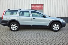 Volvo XC70 - 2.4 D5 Comfort Line | AUTOMAAT | VAN 2e EIG |