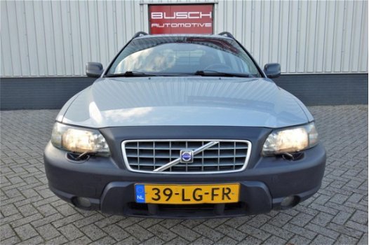 Volvo XC70 - 2.4 D5 Comfort Line | AUTOMAAT | VAN 2e EIG | - 1