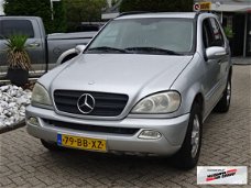 Mercedes-Benz M-klasse - 2002 Grijs kenteken Automaat 270 CDI 2002 Facelift